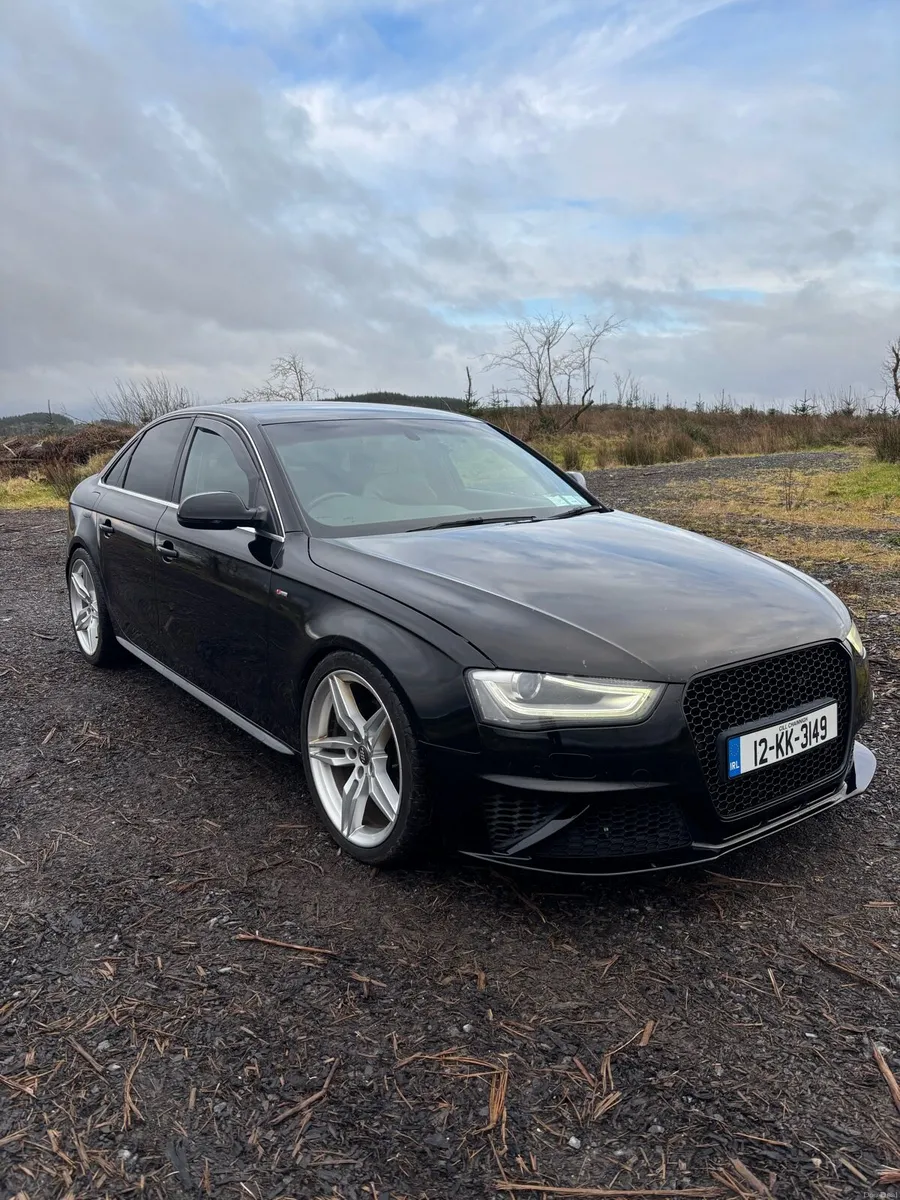 AUDI A4 S-Line 2.0 TDI - Image 1