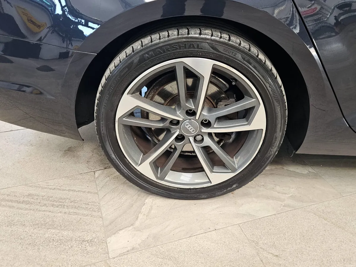 17  AUDI A4 SE ULTRA - Image 4