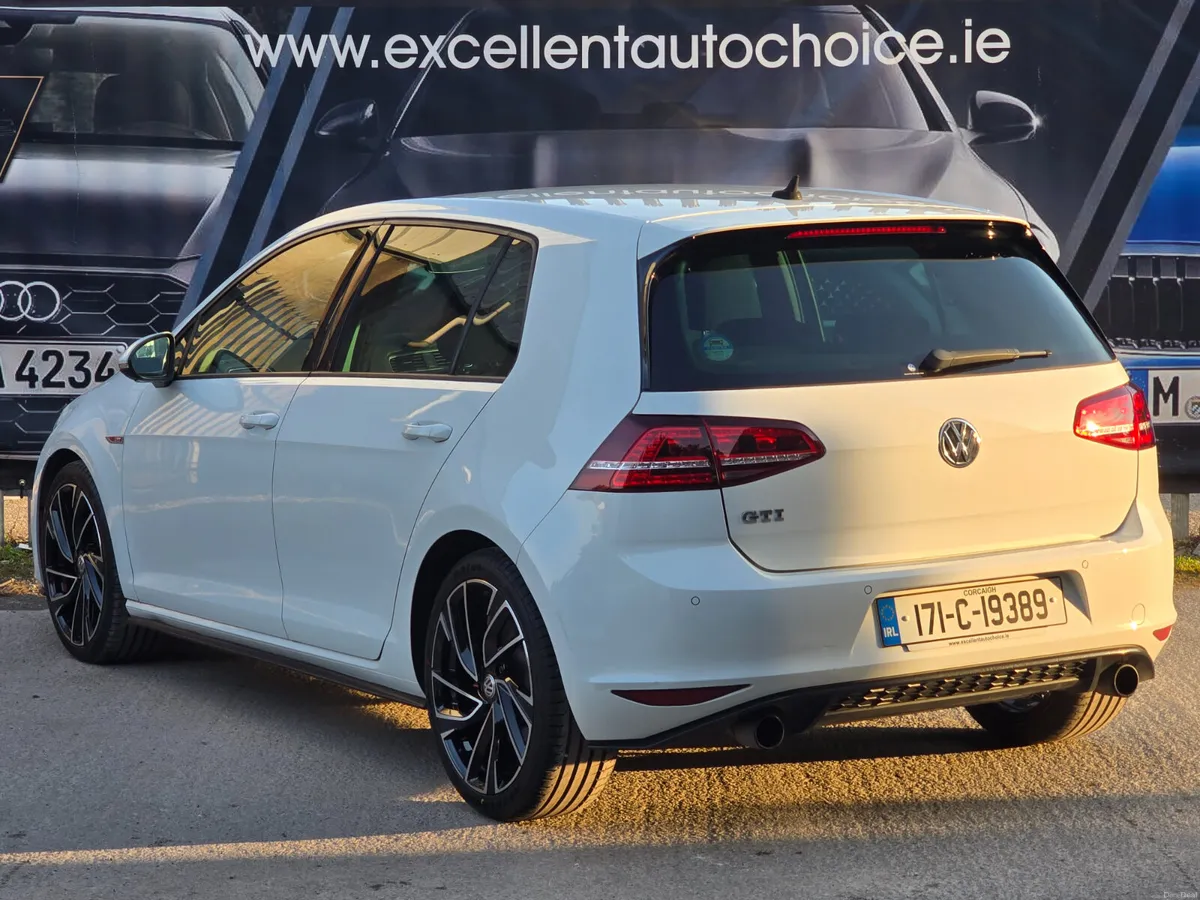 Volkswagen Golf 2017 GTI AUTOMATIC WHITE IMMACULAT - Image 4