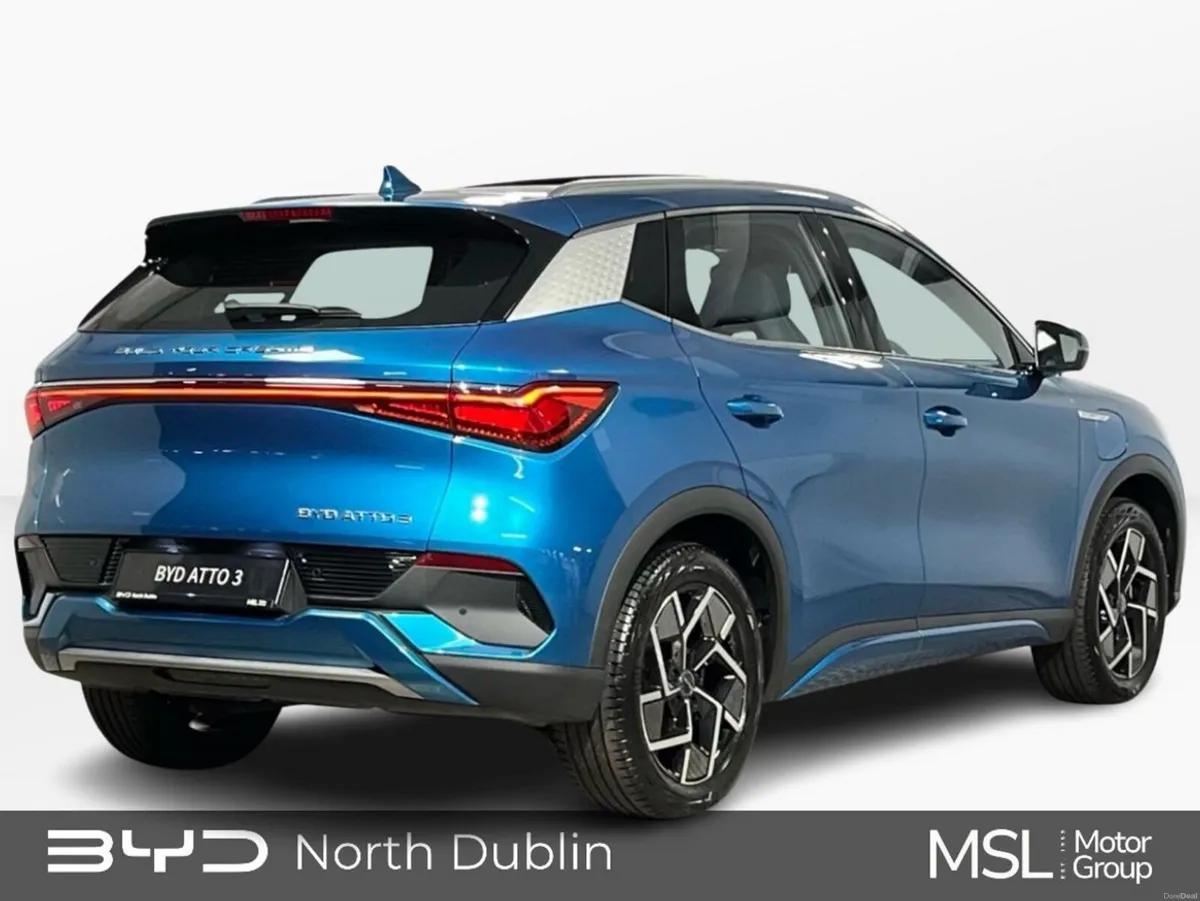 BYD ATTO 3 Design 60kWh 204PS - 18 Inch Alloys - R - Image 3