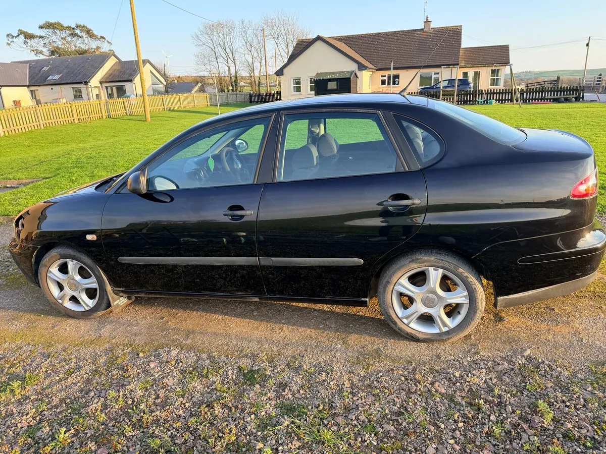 2010 Seat Cordoba - Image 2