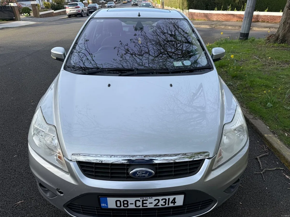 Ford Focus Ghia AUTO - Image 2