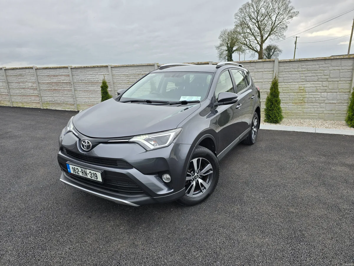 162 Toyota RAV4 2.0D4D Low Miles Like New - Image 1