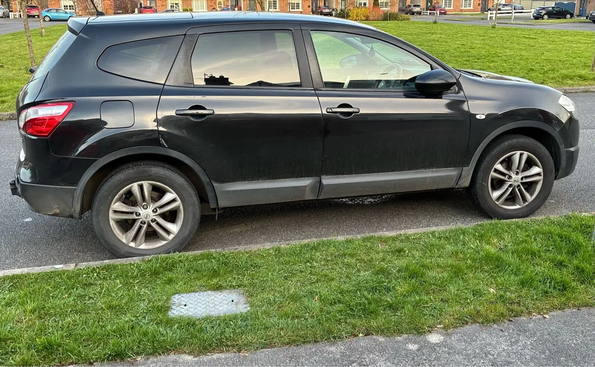 132 Nissan Qashqai +2 for sale - Image 1