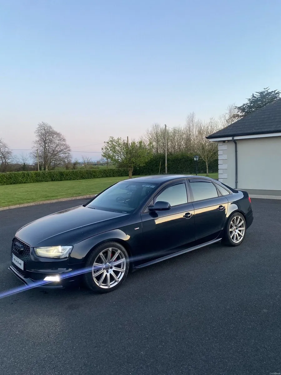 Audi A4 S-Line Black edition B8.5 - Image 3