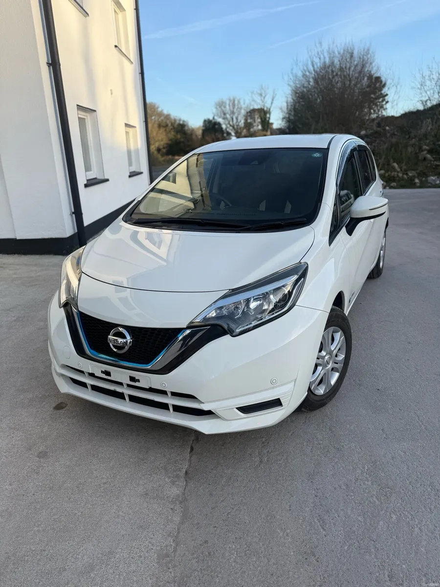 182 Nissan Note e-power Low km + warranty - Image 2