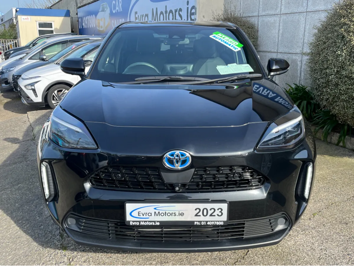 Toyota Yaris Cross Z HYBRID AUTOMATIC 1.5 PETROL / - Image 2