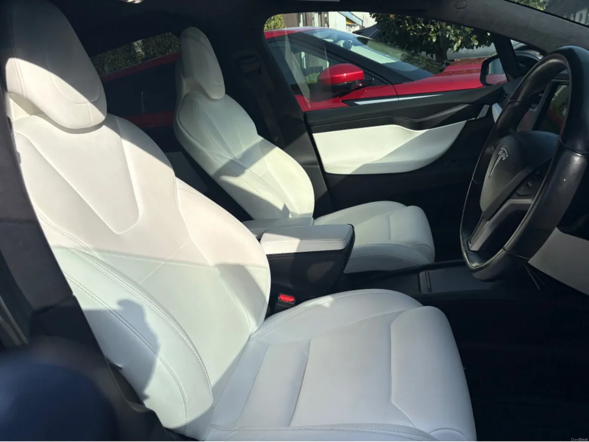 Tesla Model X P100D 6 SEAT *Ludicrous Plus* - Image 2