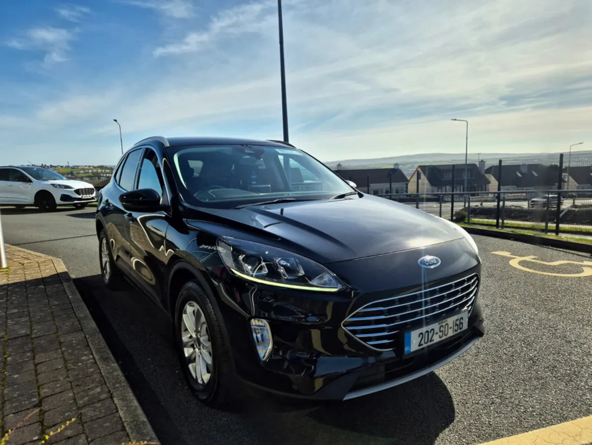 Ford Kuga TITANIUM 5DR 1.5TD 120PS - Image 6