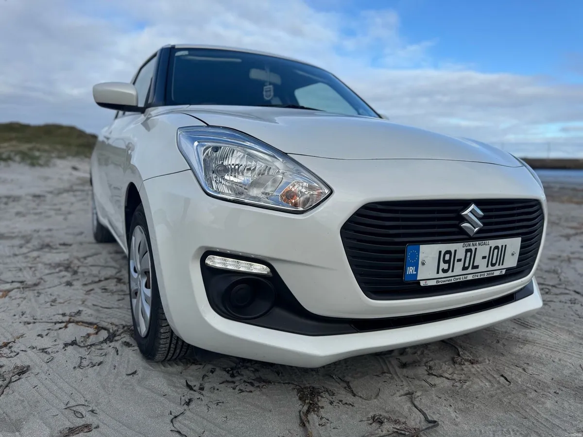 Suzuki Swift  1.2 petrol - Image 1
