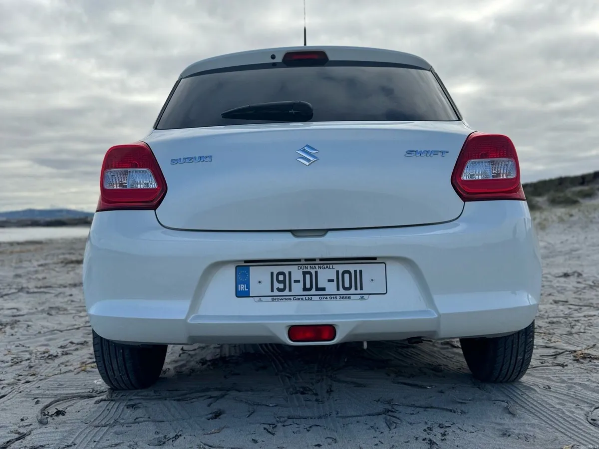 Suzuki Swift  1.2 petrol - Image 3
