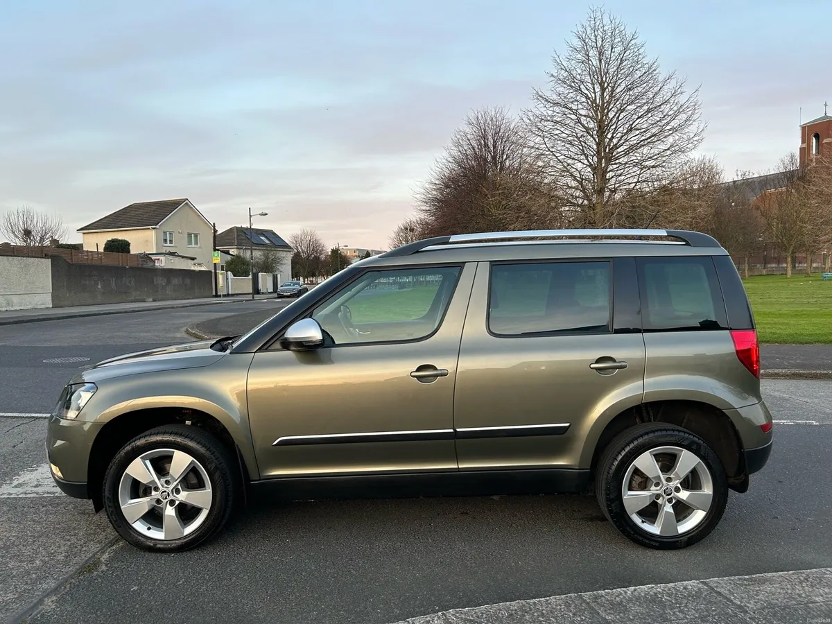 162 SKODA YETI 2.0 TDI , NCT & TAX 11-2026, DUBLIN - Image 5