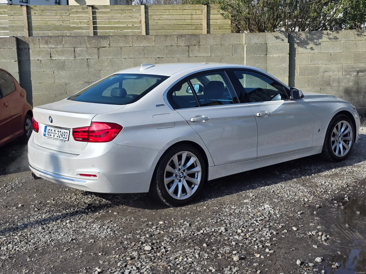BMW 3-Series 2016 330e hybrid automatic €6990 - Image 2