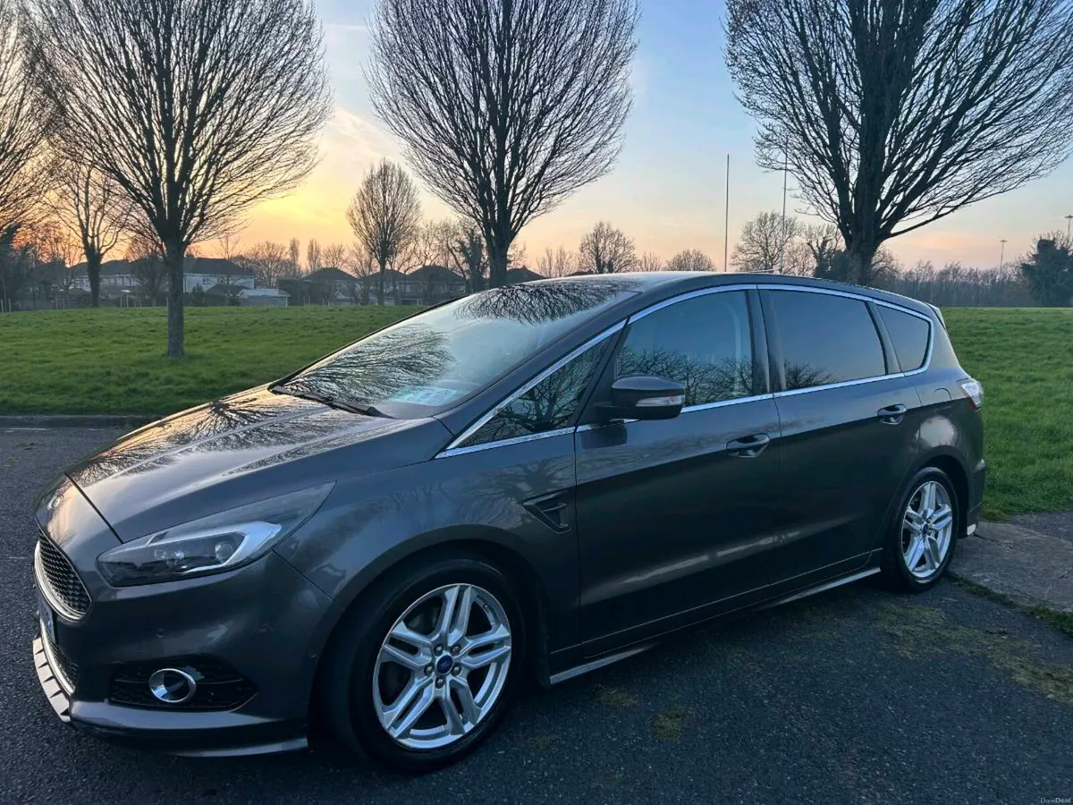 Ford S-Max Titanium Sport High Spec 7 seater - Image 2