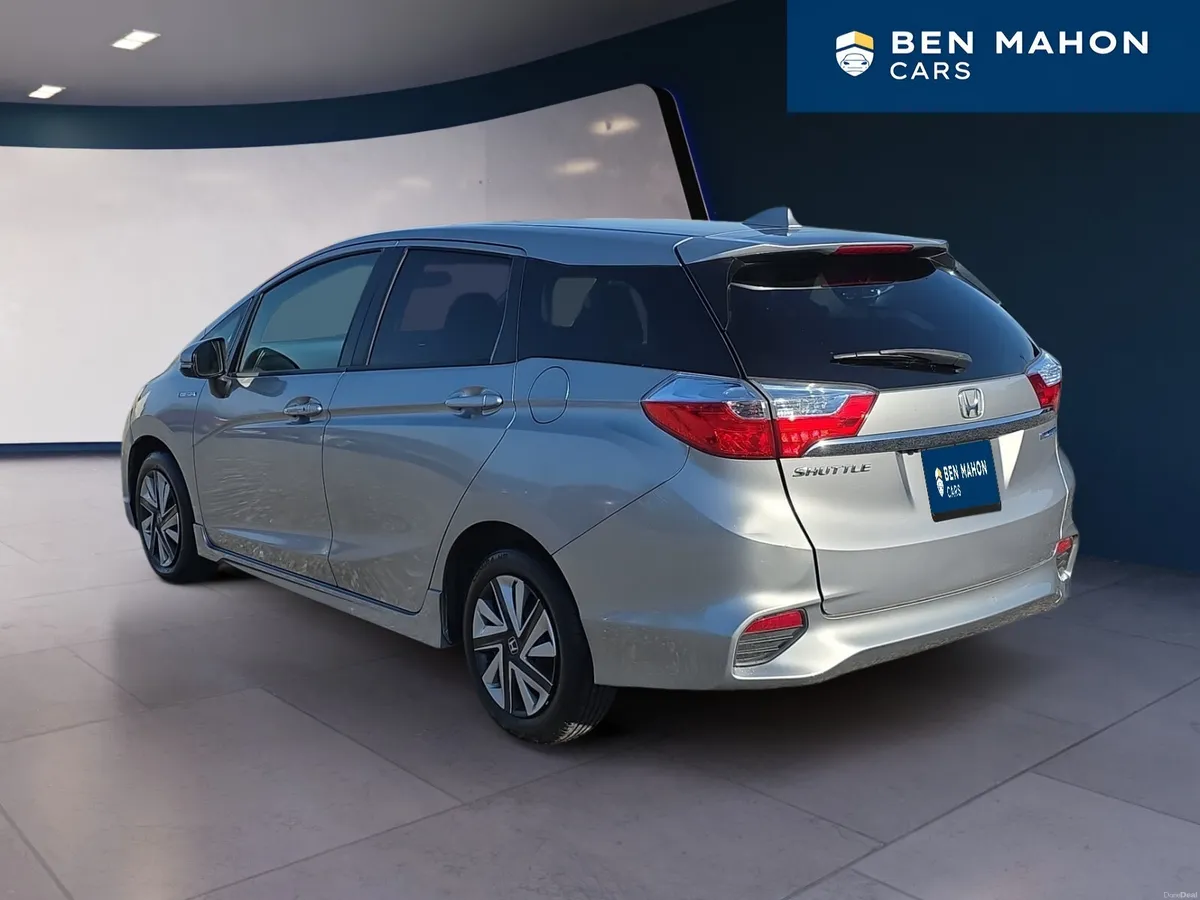 Honda Shuttle Hybrid Automatic - Image 3
