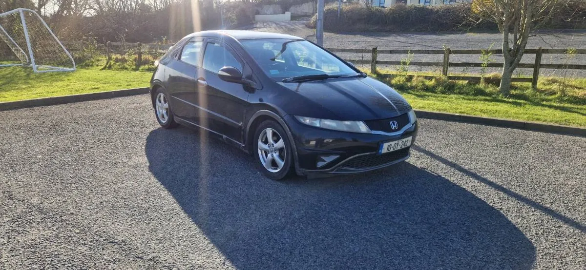 Honda civic 2.2 i-ctdi 2010 - Image 1