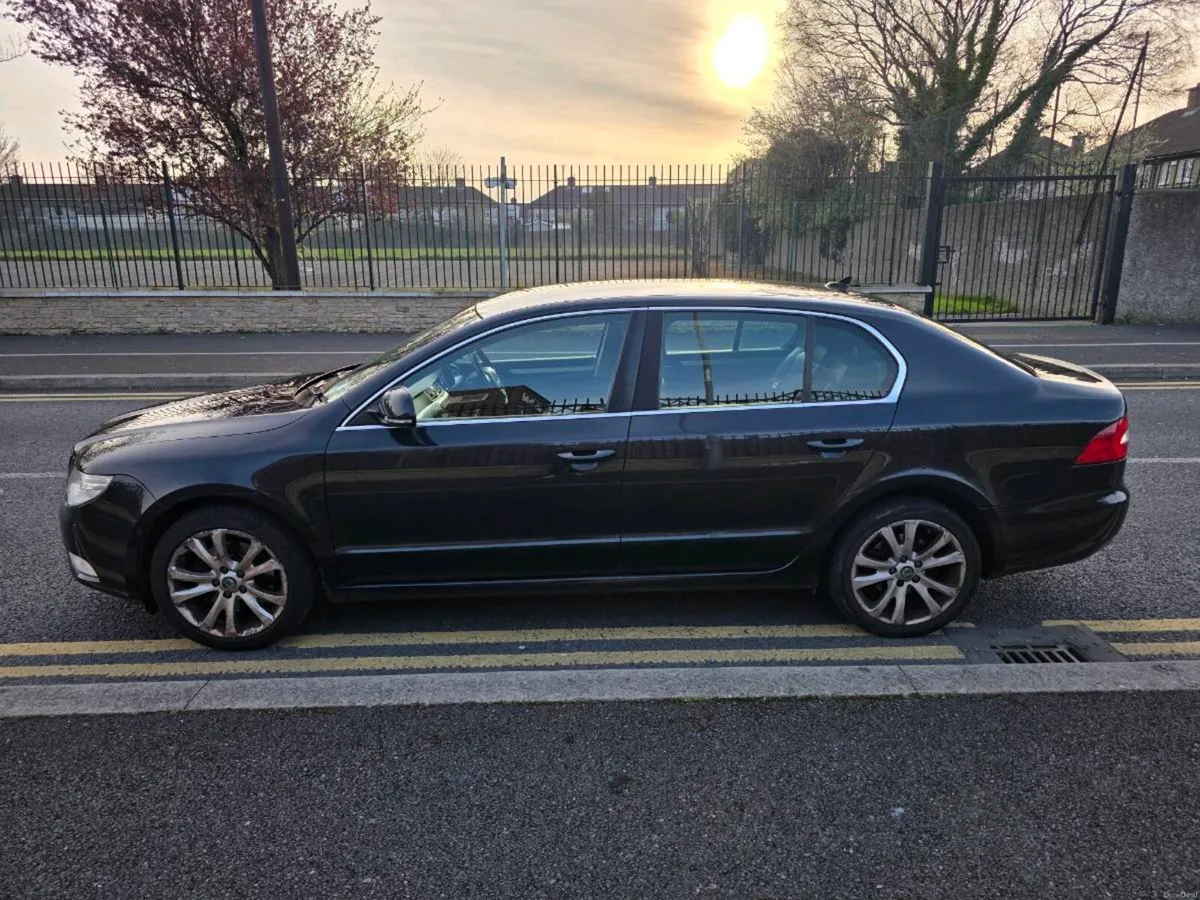 Skoda Superb 2.0 TDI Elegance - Image 1