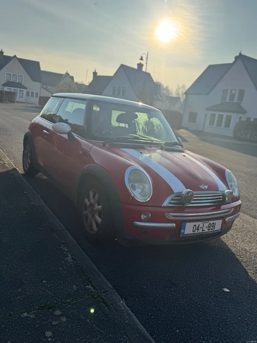 Mini Cooper 2004 - Image 1