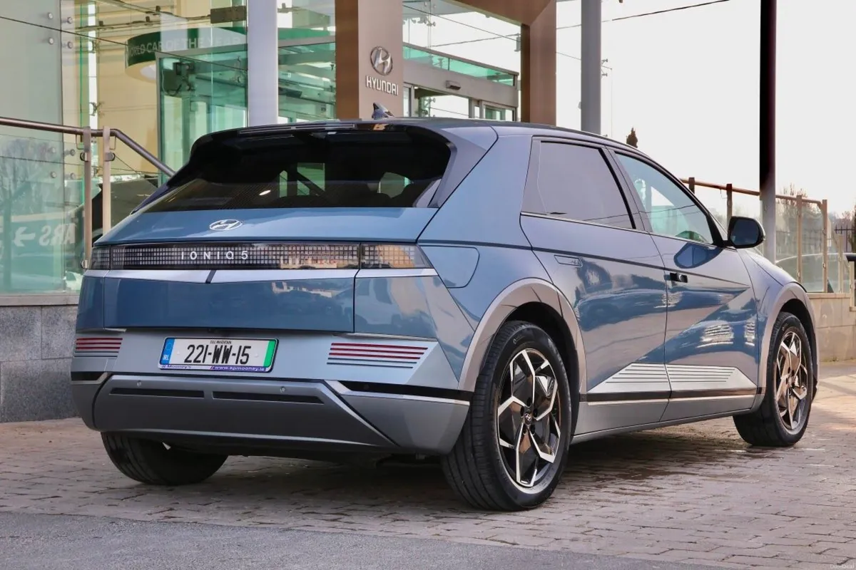 Hyundai IONIQ 5 EV Premium 58KWH, MANAGERS SPECIAL - Image 4