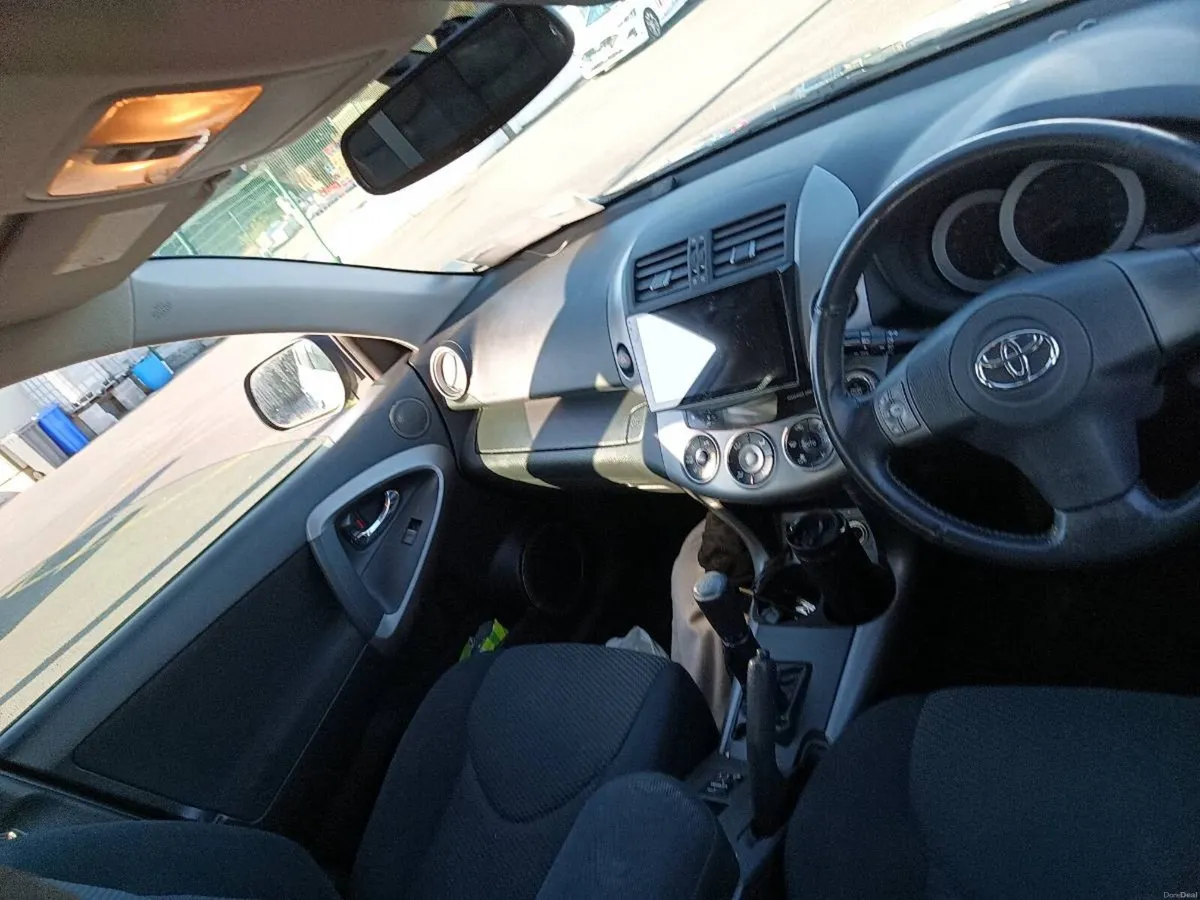 Toyota Rav4 2.0 petrol - Image 4