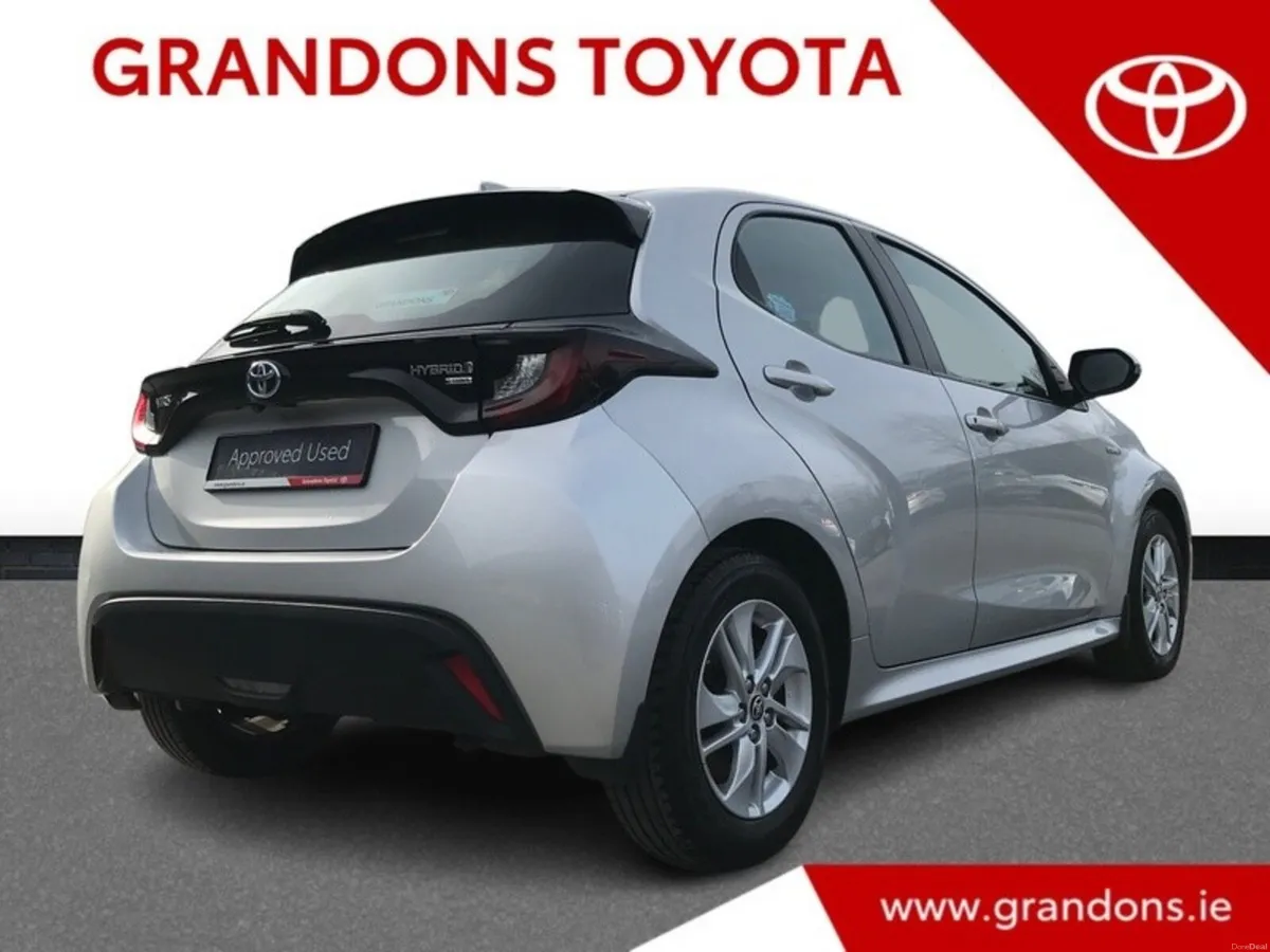 Toyota Yaris HYBRID LUNA - GRANDONS - Image 2