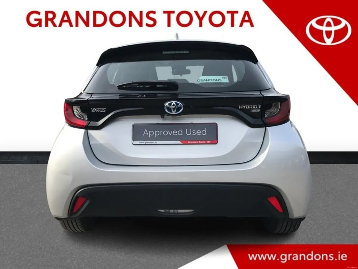 Toyota Yaris HYBRID LUNA - GRANDONS - Image 4