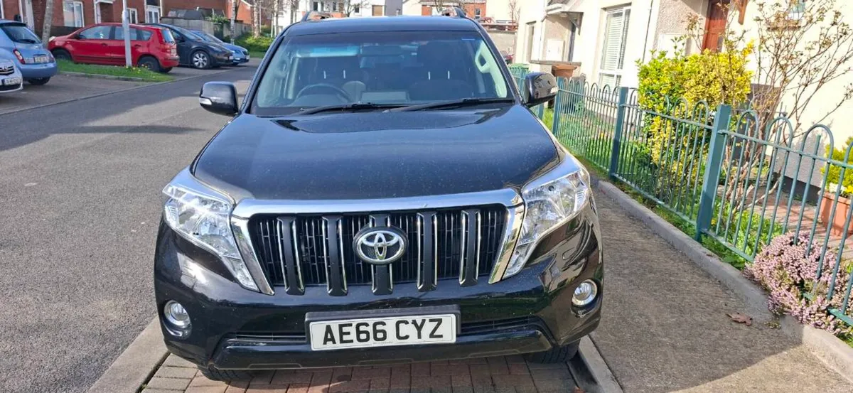 Toyota Land Cruiser 2017 - Image 3