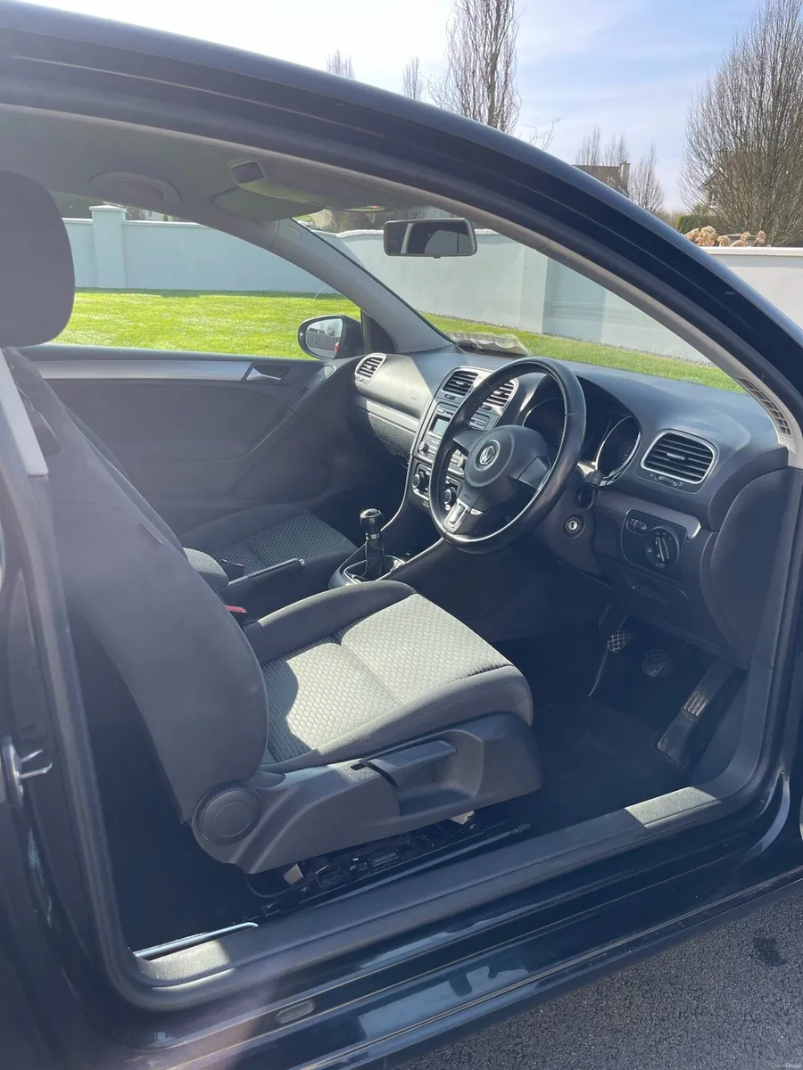 2011 VW Golf 1.6 TDI - NCT 07/26 - Fully Serviced - Image 4