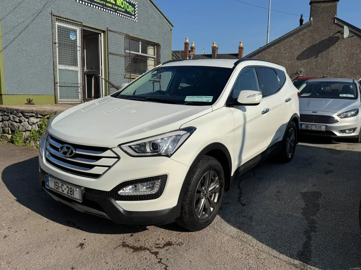 Hyundai Santa Fe 7 seater 4WD - Image 2