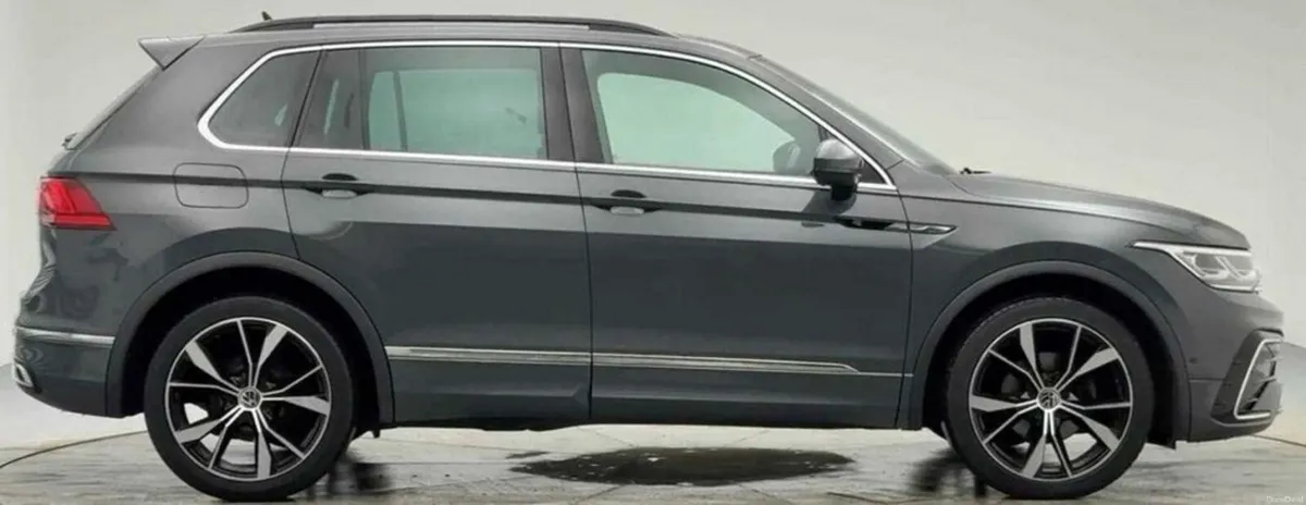 2.0 TDI R-Line SUV 5dr Diesel DSG Euro 6 (s/s) (15 - Image 2