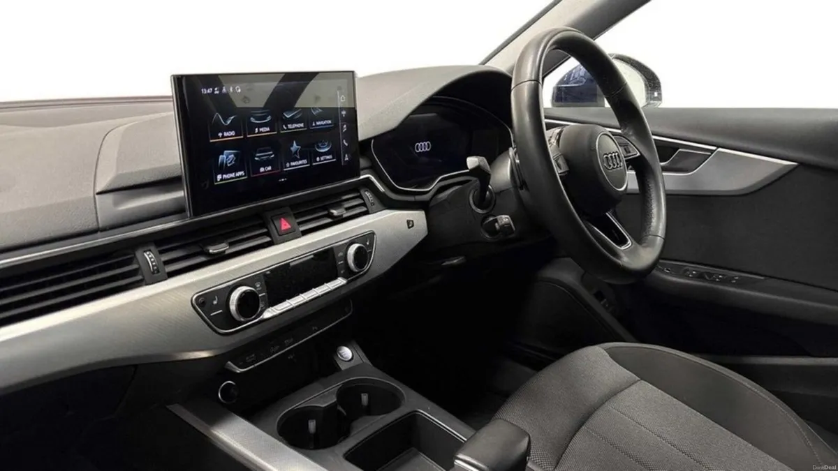 2.0 TDI 35 Technik Saloon 4dr Diesel S Tronic Euro - Image 4