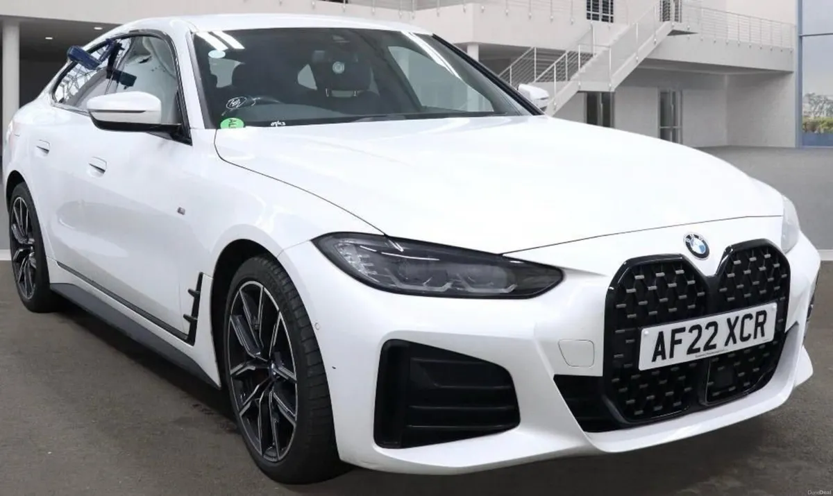 2.0 420d MHT M Sport Hatchback 5dr Diesel Hybrid A - Image 1