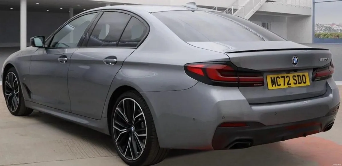 2.0 520d MHT M Sport Saloon 4dr Diesel Hybrid Step - Image 3