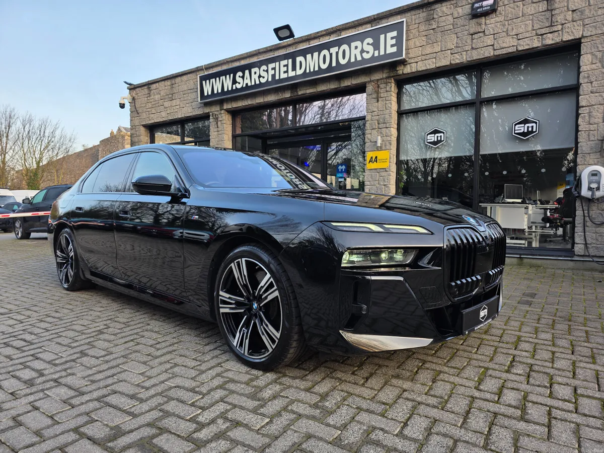 2024 BMW I7 EDRIVE 50M-SPORT. - Image 1