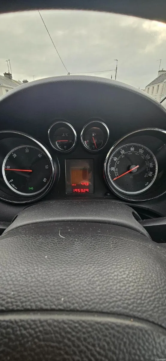 Vauxhall Astra 2012 - Image 2