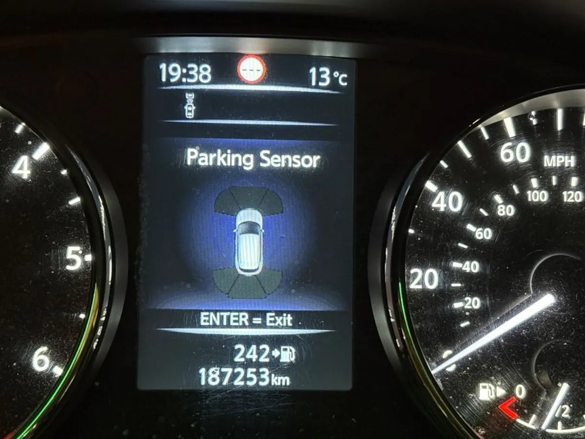 Nissan Qashqai 1.5 DCI 110 Acenta Smart-Vision - Image 3