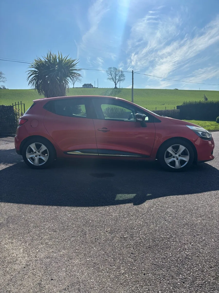 2013 Renault Clio - Image 2