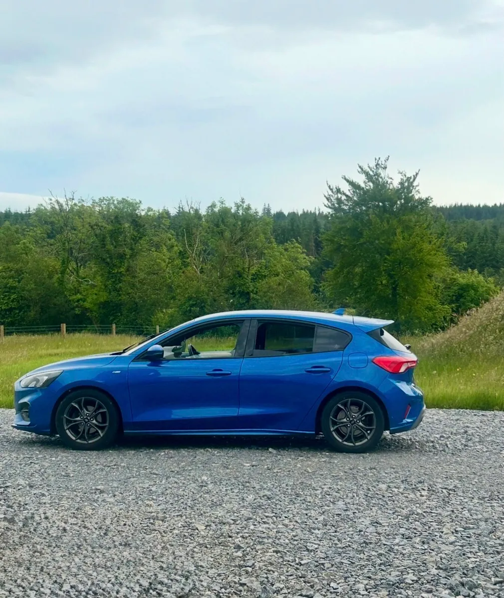 Ford Focus ST-Line - Blue, High Spec - Image 2