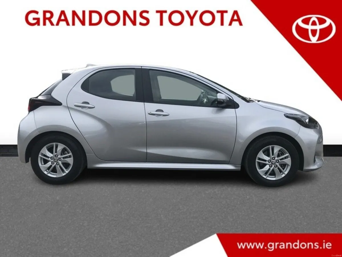 Toyota Yaris YARIS HYBRID 1.5 LUNA - GRANDONS - Image 3