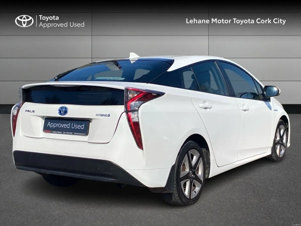 Toyota Prius HYBRID LUXURY 4DR AUTO - Image 2
