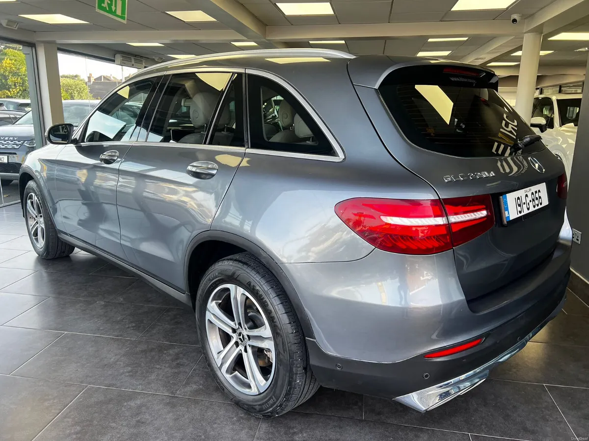 Mercedes-Benz GLC 2019 220 CDI - Image 4