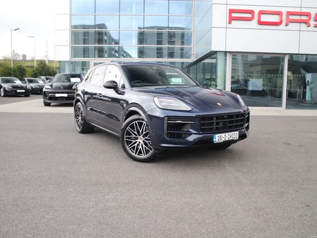 Porsche Cayenne E-Hybrid Black Edition - Image 1