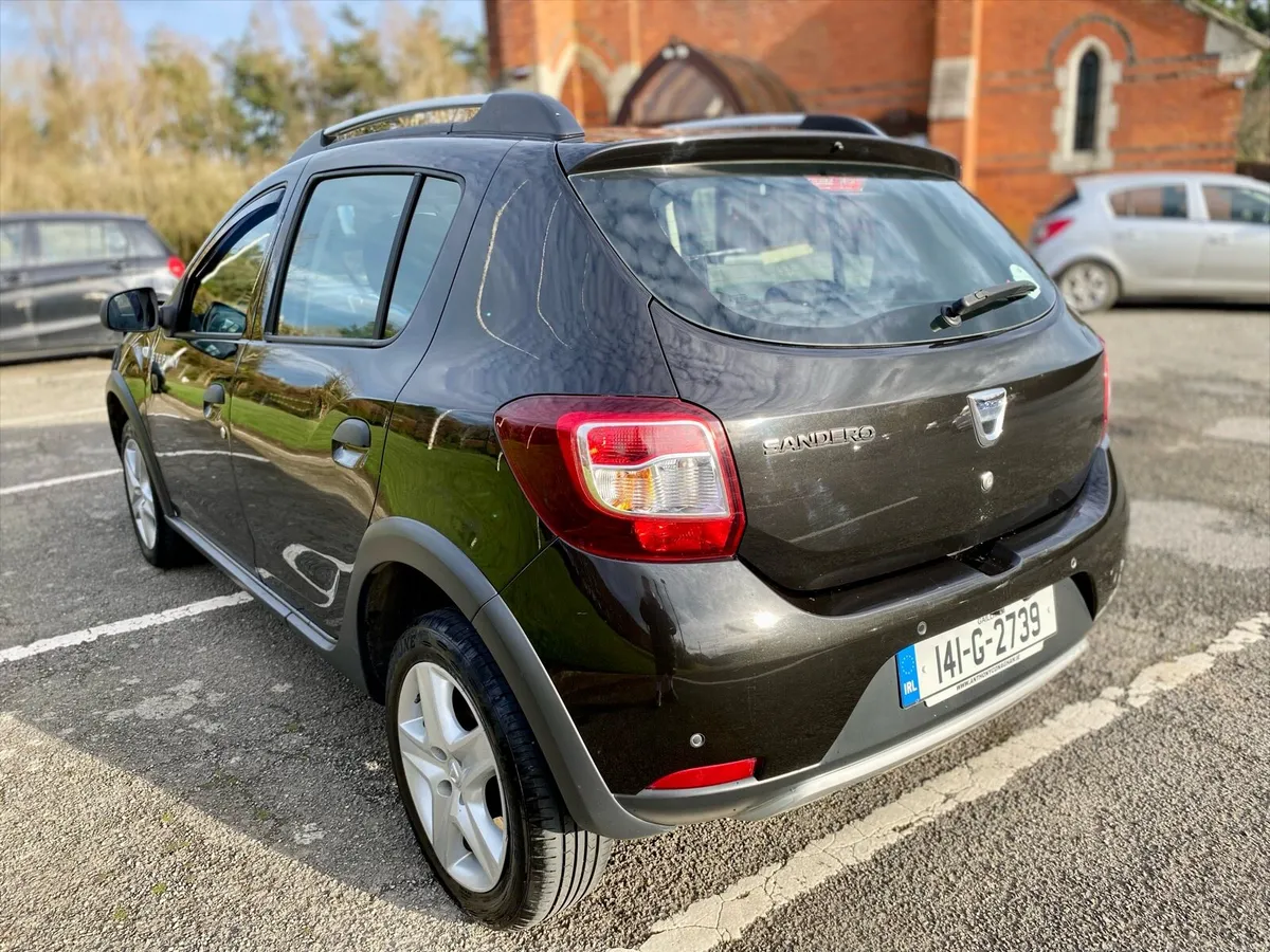 €5,750  DACIA SANDERO STEPWAY  2014 - Image 3