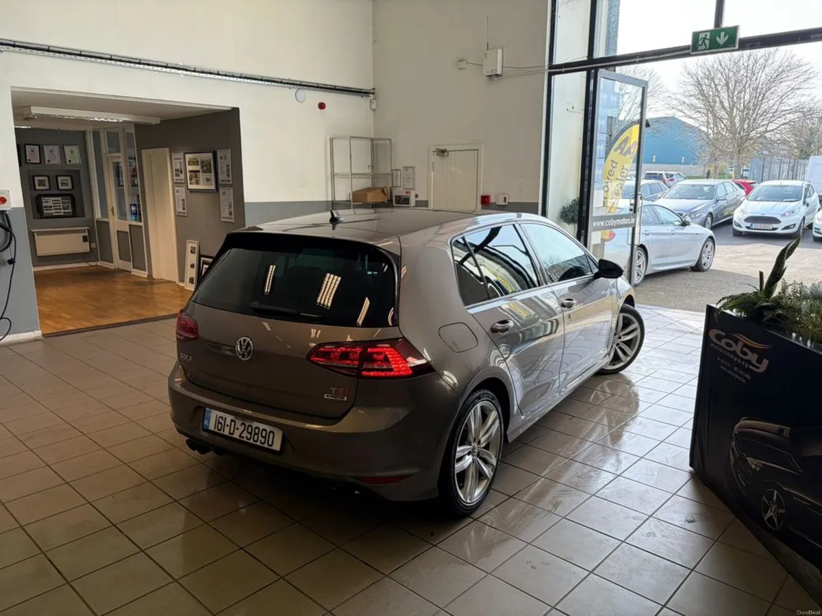 Volkswagen Golf HIGHLINE 1.4 TSI MANUAL 5DR 150HP. - Image 3