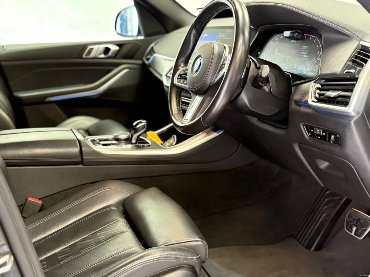 2022 BMW X5 M Sport X-Drive M Performance 45E FSH - Image 2