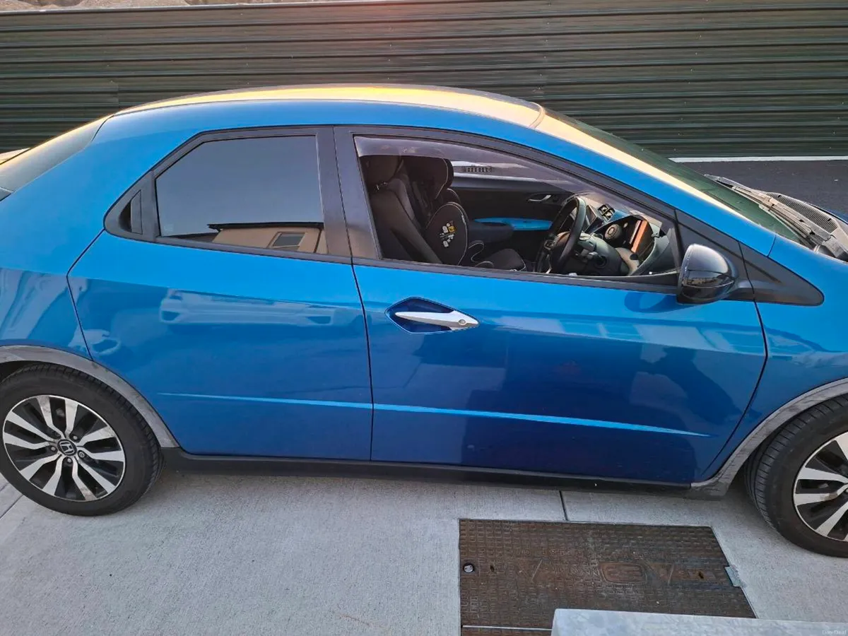 Honda Civic - Image 2