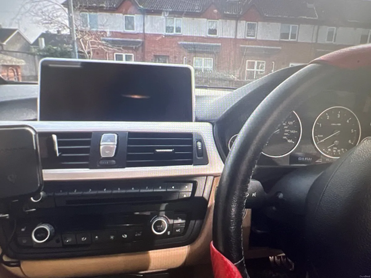 BMW 3-Series 2013 Sport - Image 2