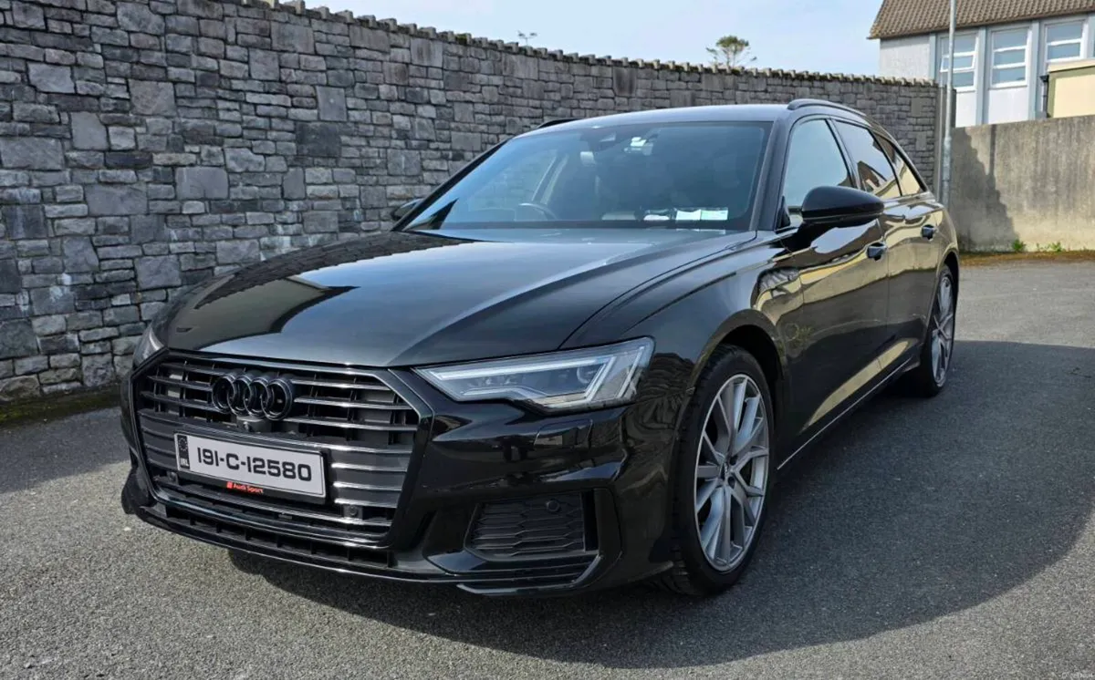 Audi A6 Avant Black Edition only 33k miles - Image 3