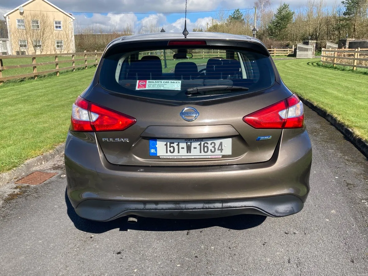 2 Owner, full main dealer service history €5850 - Image 4