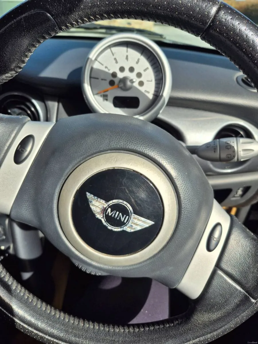 05 Mini Cooper - Image 2